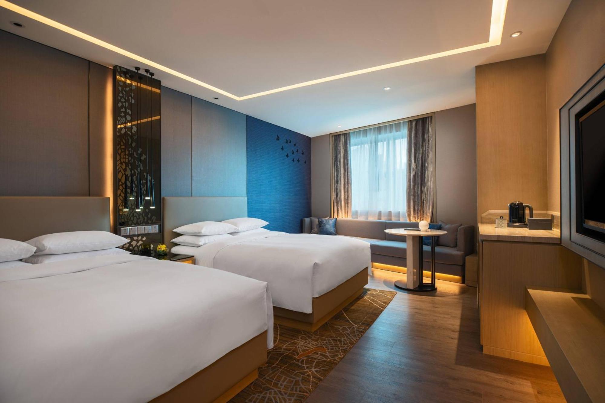 Renaissance Shenzhen Luohu Hotel Exterior foto