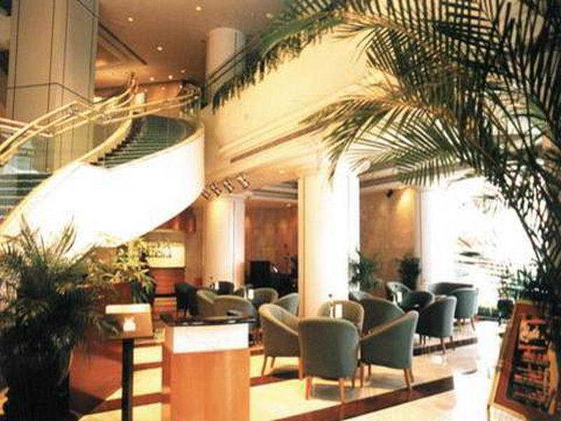 Renaissance Shenzhen Luohu Hotel Exterior foto